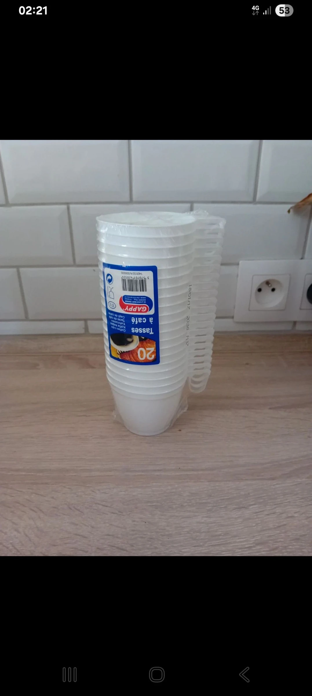 Tasses en plastique neuve
